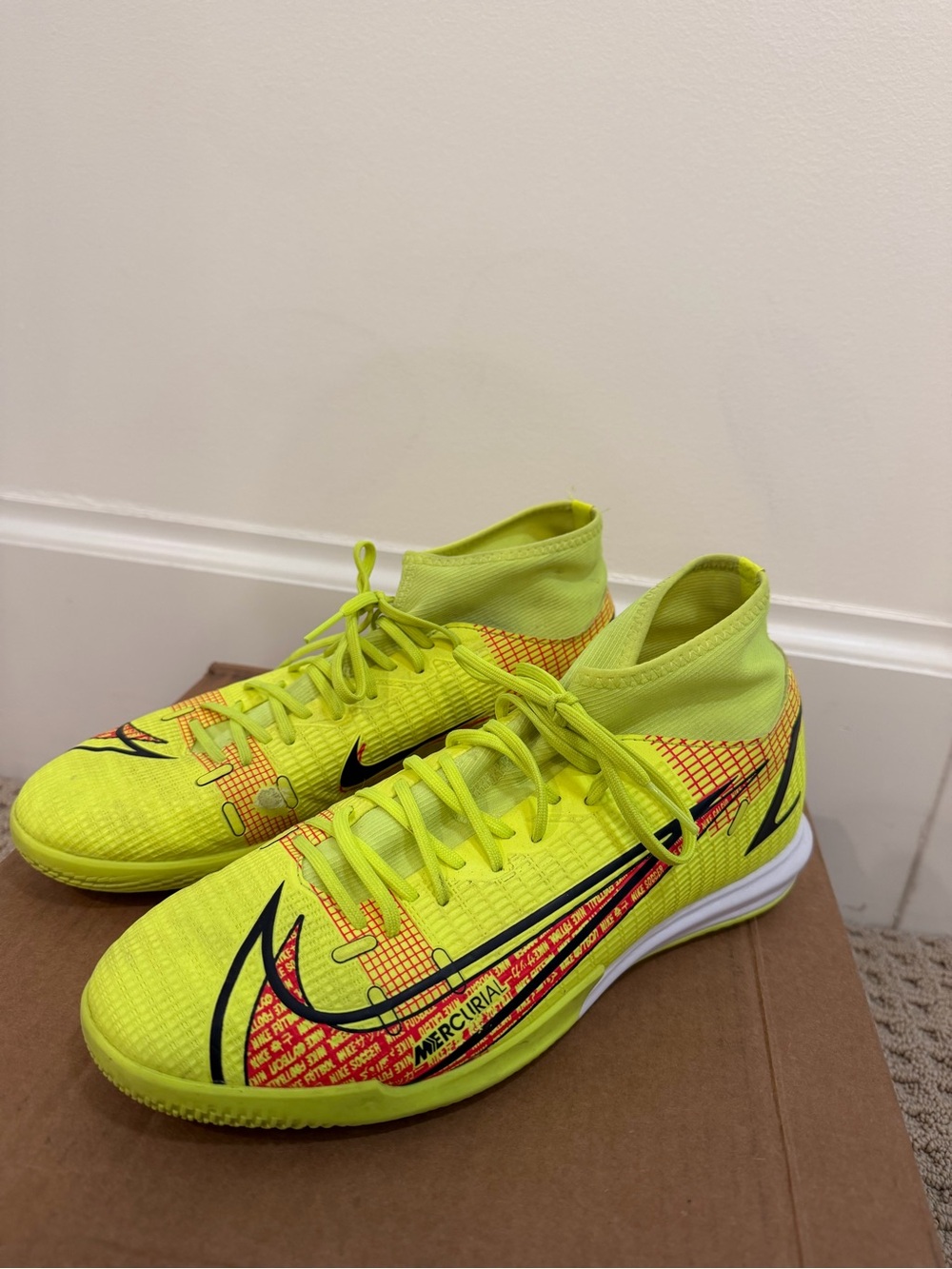 Nike Mercurial Superfly 8 Academy Indoor shoes